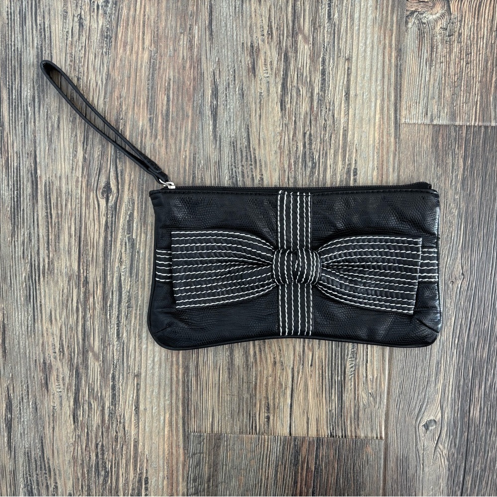 RED by Marc Ecko Black White Bow Clutch Purse with Wristlet Strap 6x11”